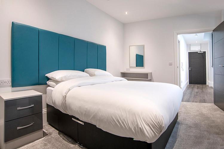 Cavern Quarter Apartments By The Castle Collection Liverpool Bagian luar foto